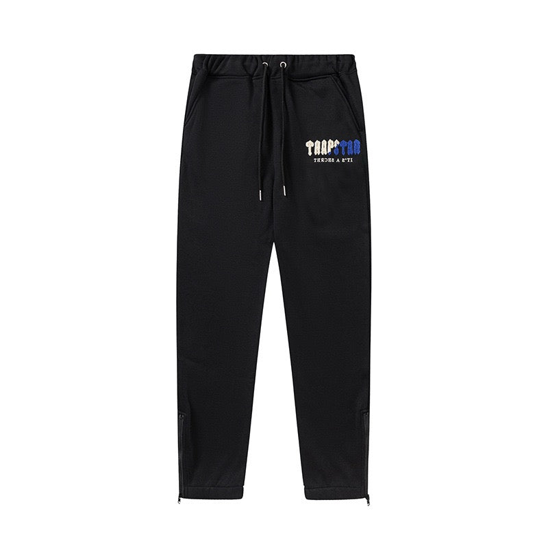 MONCLER EMBROIDERED LOGO SWEAT SHORTS – 1:1 HIGH END
