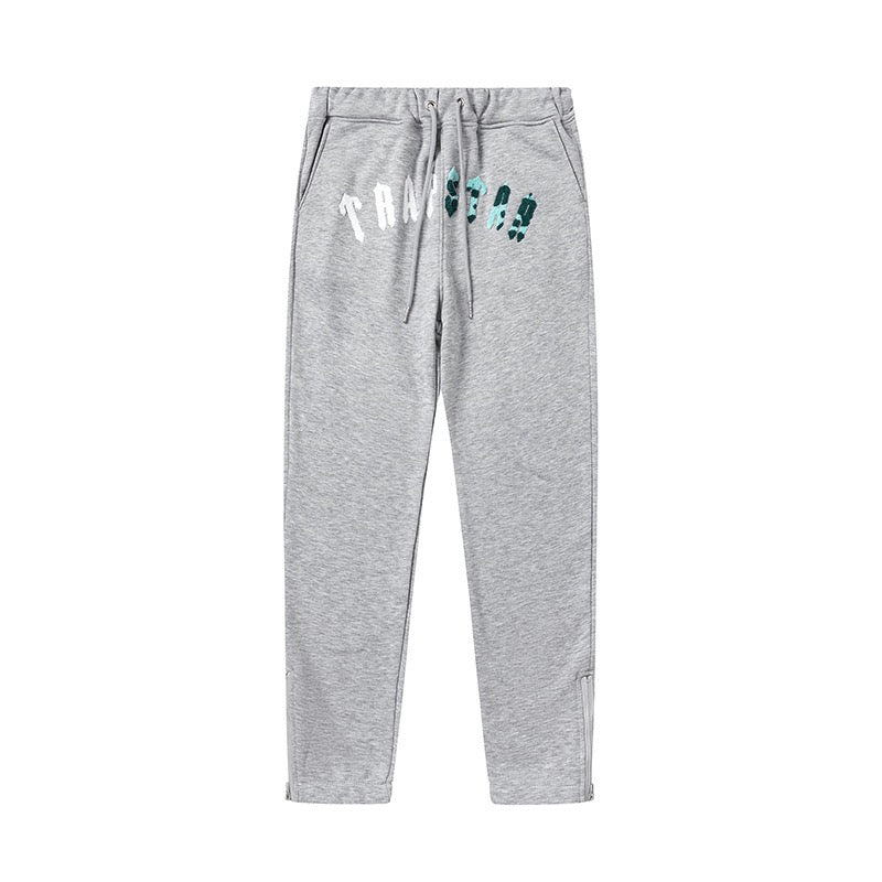 MONCLER EMBROIDERED LOGO SWEAT SHORTS – 1:1 HIGH END