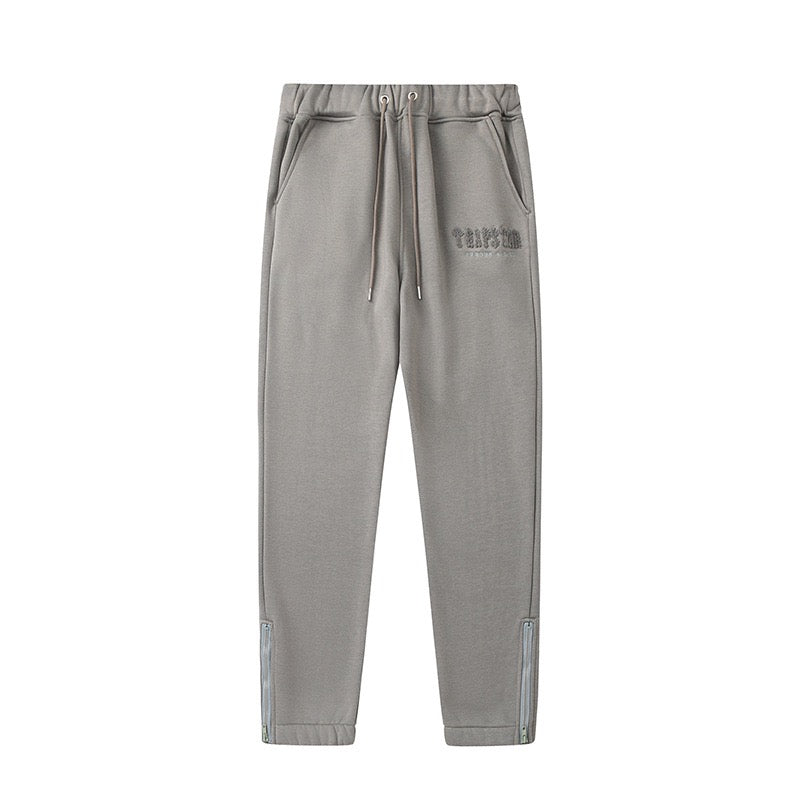 MONCLER EMBROIDERED LOGO SWEAT SHORTS – 1:1 HIGH END