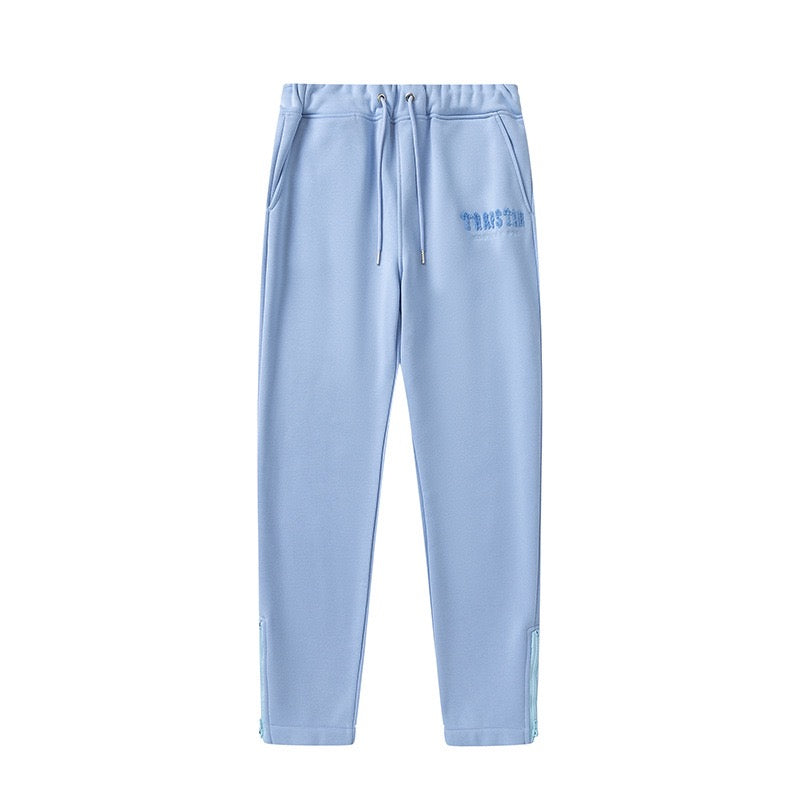 MONCLER EMBROIDERED LOGO SWEAT SHORTS – 1:1 HIGH END