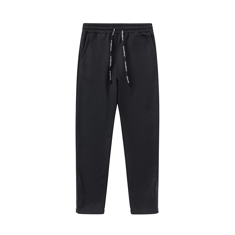 MONCLER EMBROIDERED LOGO SWEAT SHORTS – 1:1 HIGH END