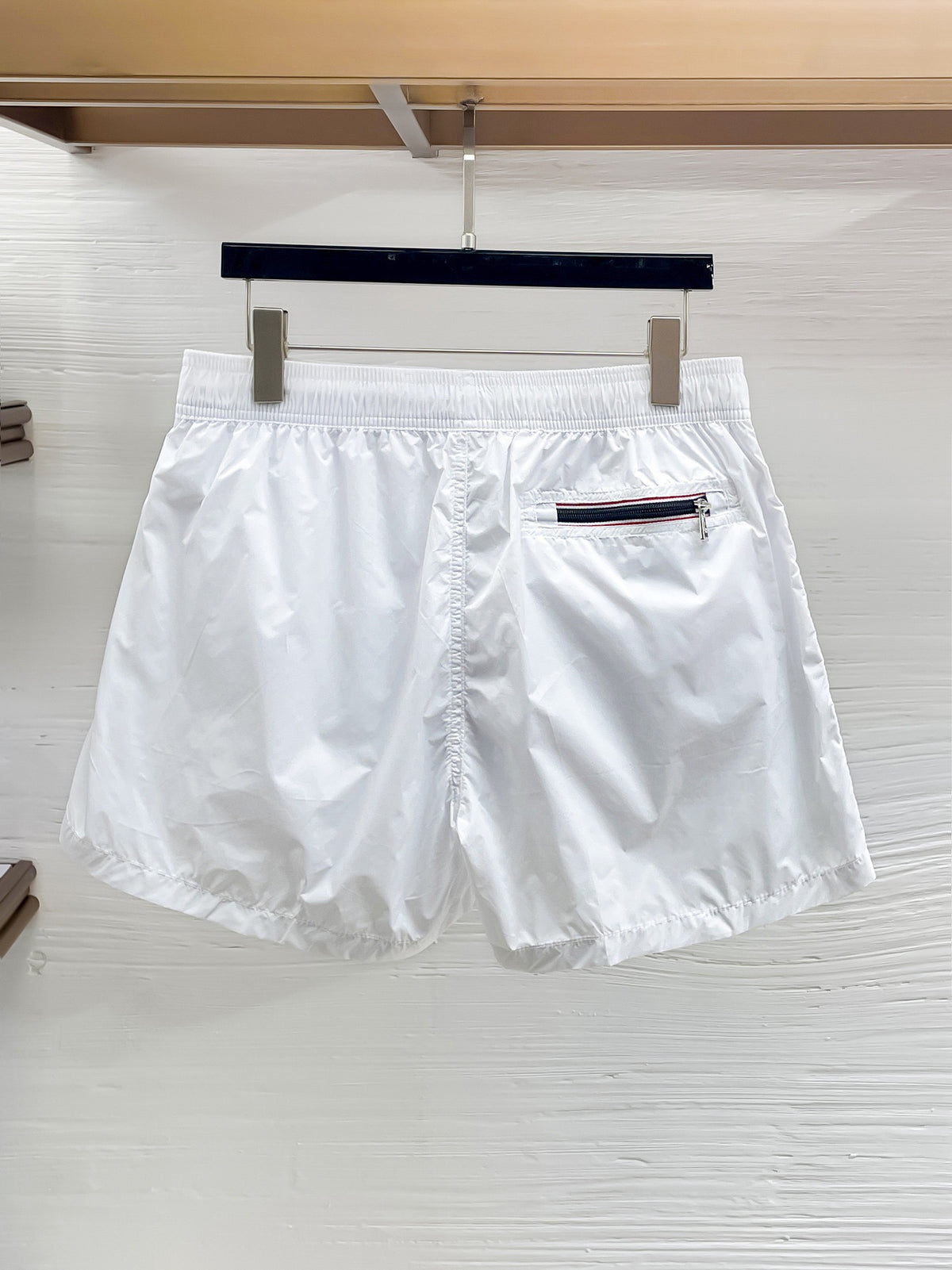 MONCLER EMBROIDERED LOGO SWEAT SHORTS – 1:1 HIGH END