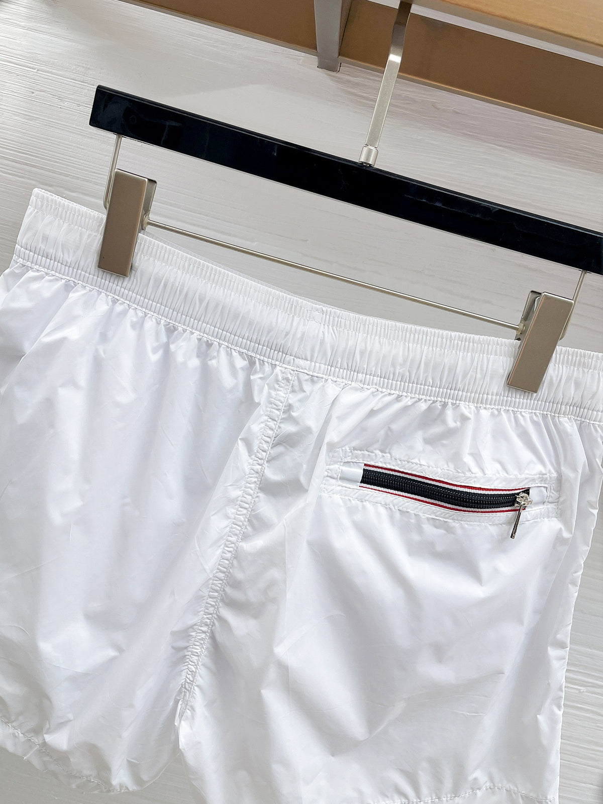 MONCLER EMBROIDERED LOGO SWEAT SHORTS – 1:1 HIGH END