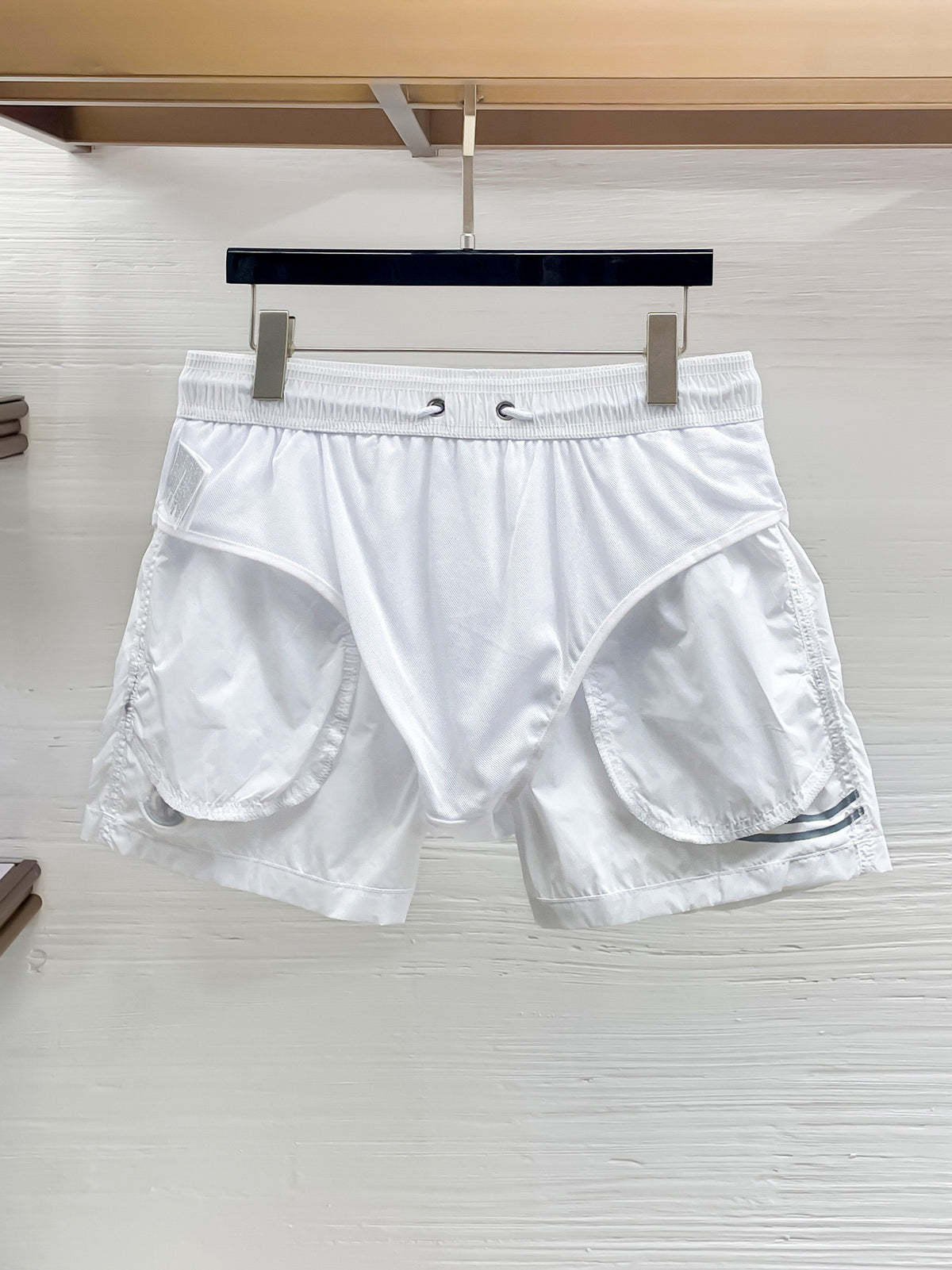 MONCLER EMBROIDERED LOGO SWEAT SHORTS – 1:1 HIGH END