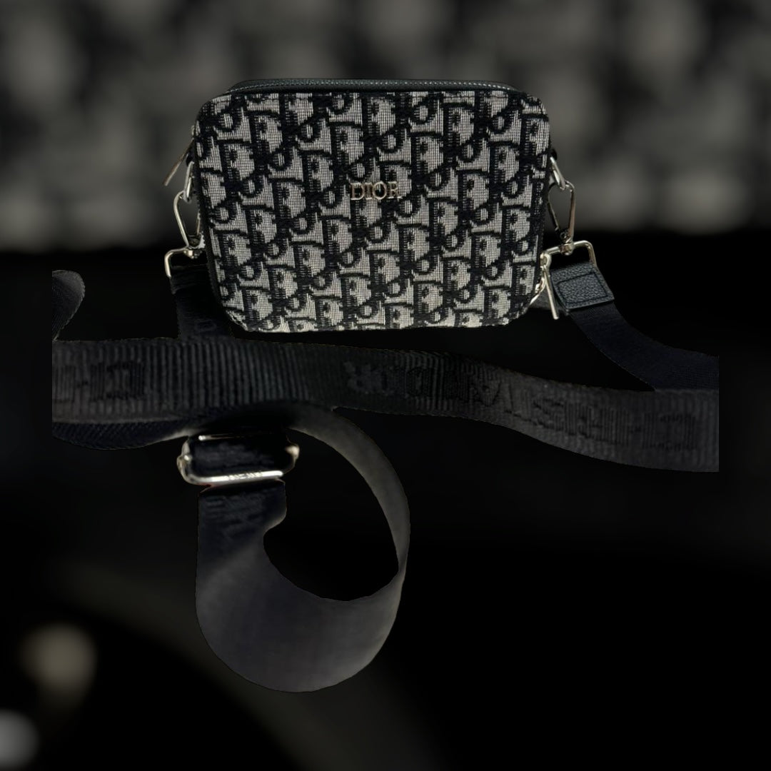 Pochette Dior - Sac unisexe haut de gamme
