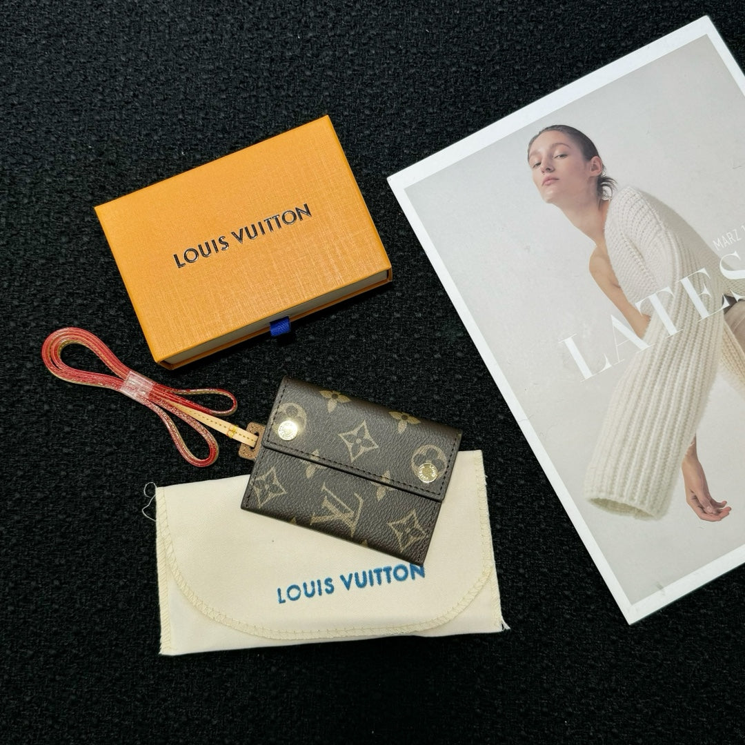 LOUIS VUITTON CARDHOLDER NECKLACE – Full Set  - 1:1 HIGH END