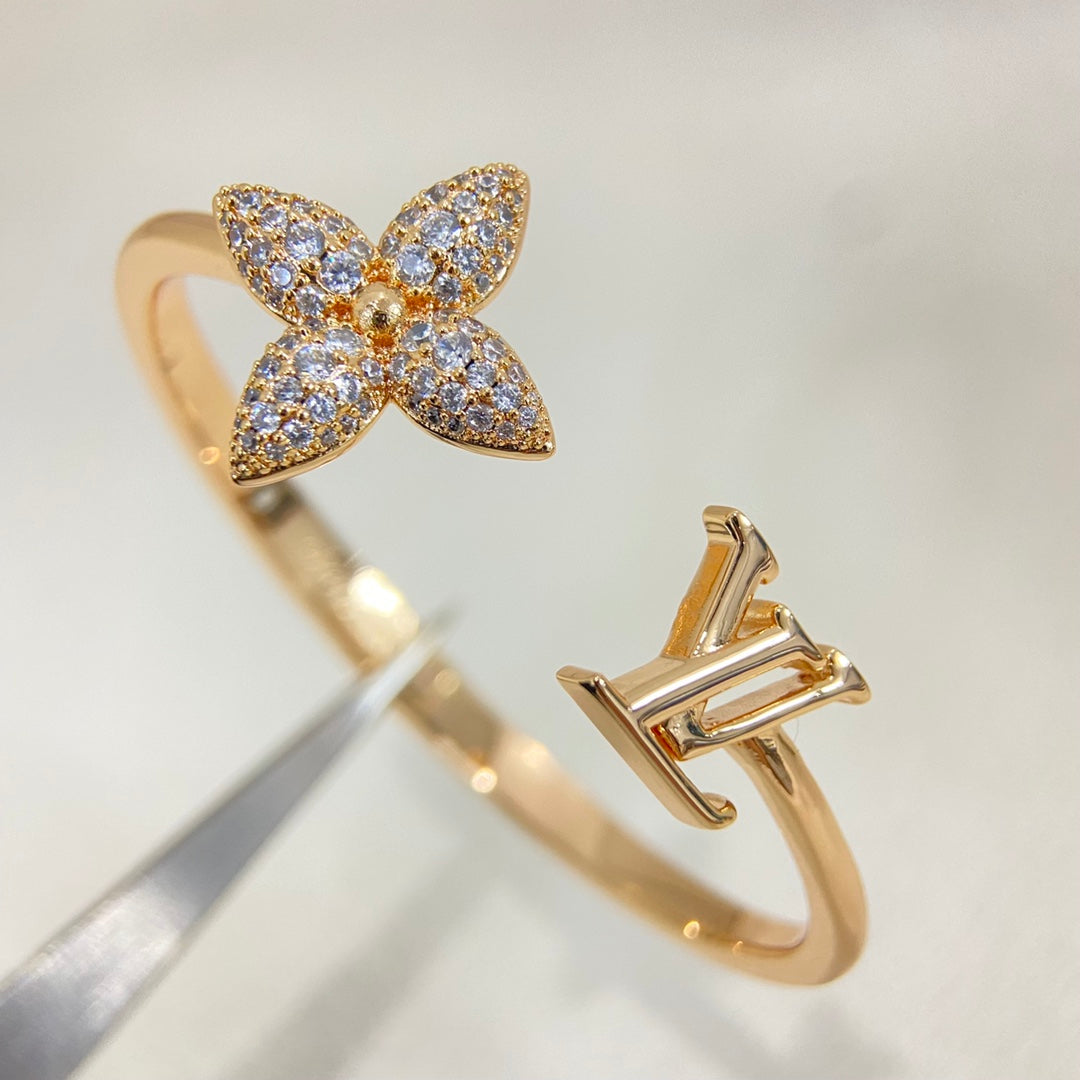 LOUIS VUITTON LOUISETTE SIGNATURE STRASS BRACELET – Full Set  - 1:1 HIGH END