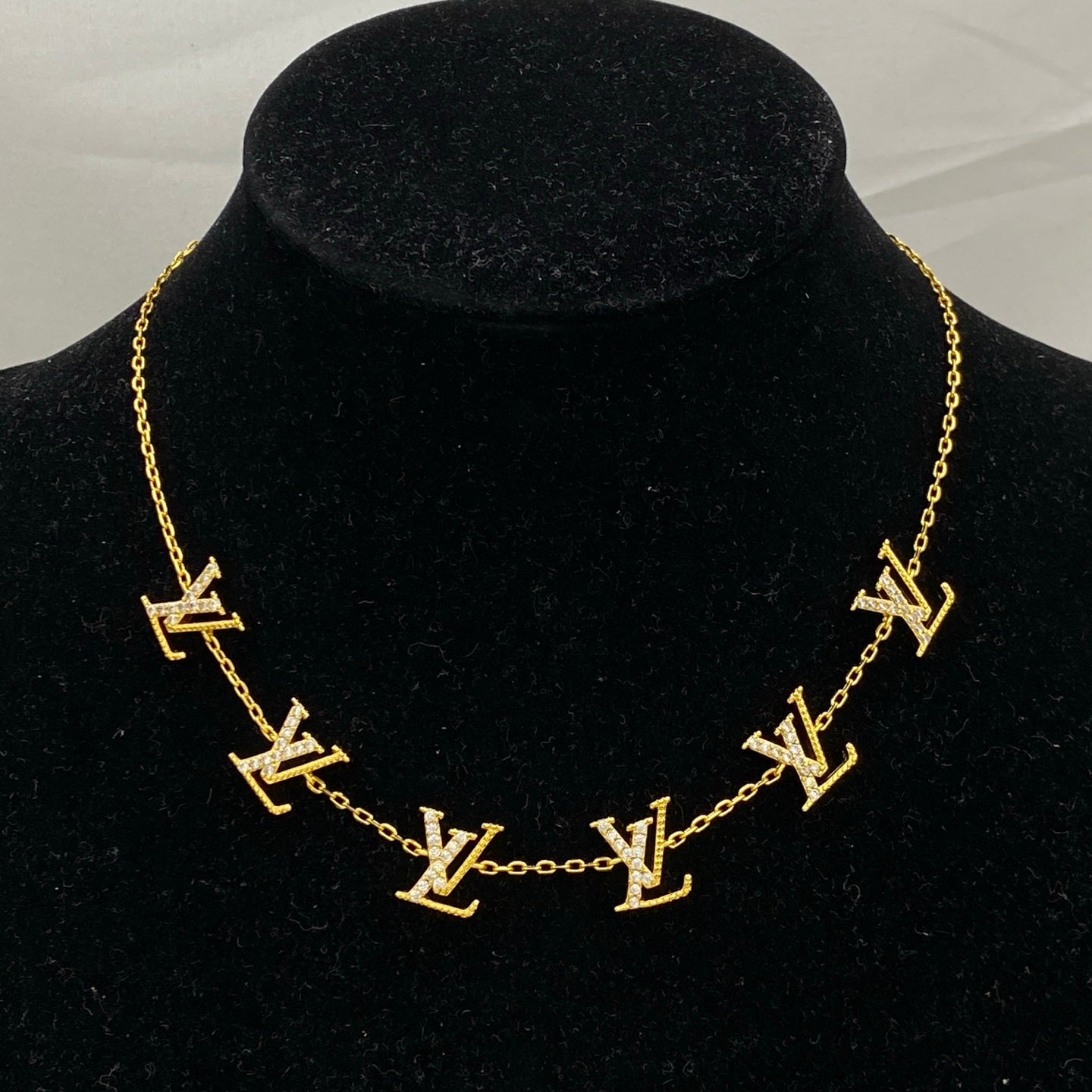 LOUIS VUITTON LV CRYSTAL LOGO BRACELET – Full Set - 1:1 HIGH END