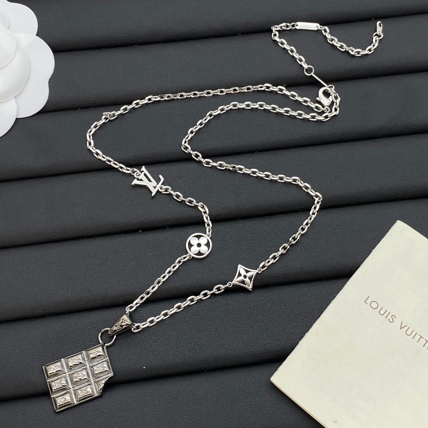 LOUIS VUITTON MONOGRAM TAG NECKLACE – Full Set - 1:1 HIGH END