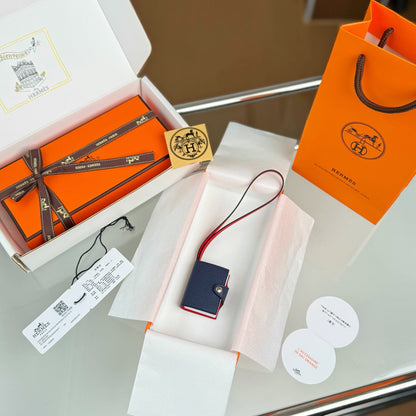 HERMÈS CARMEN NOTEBOOK CHARM – FULL SET – 1:1 HIGH END