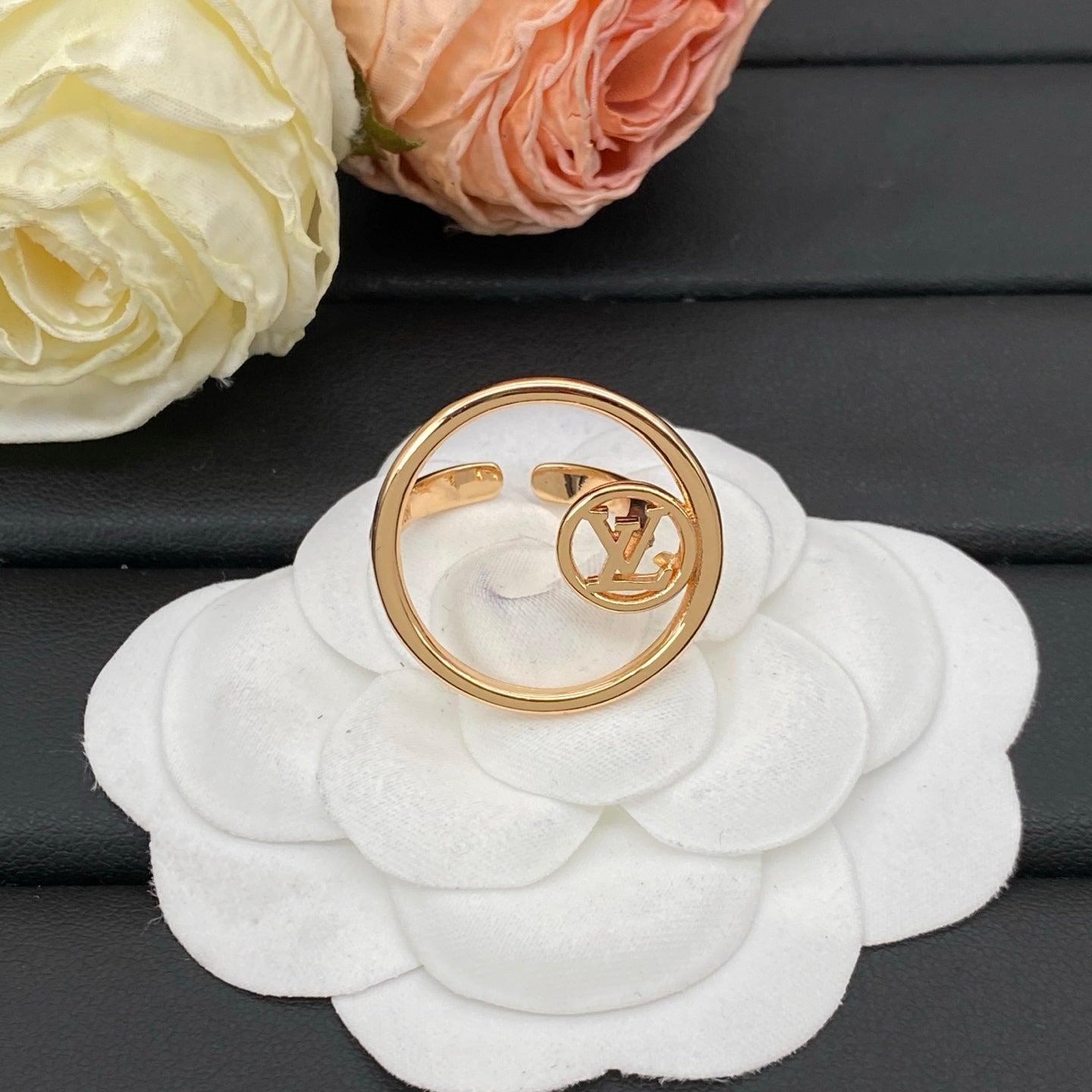 LOUIS VUITTON LV CIRCLE RING – FULL SET - 1:1 HIGH END