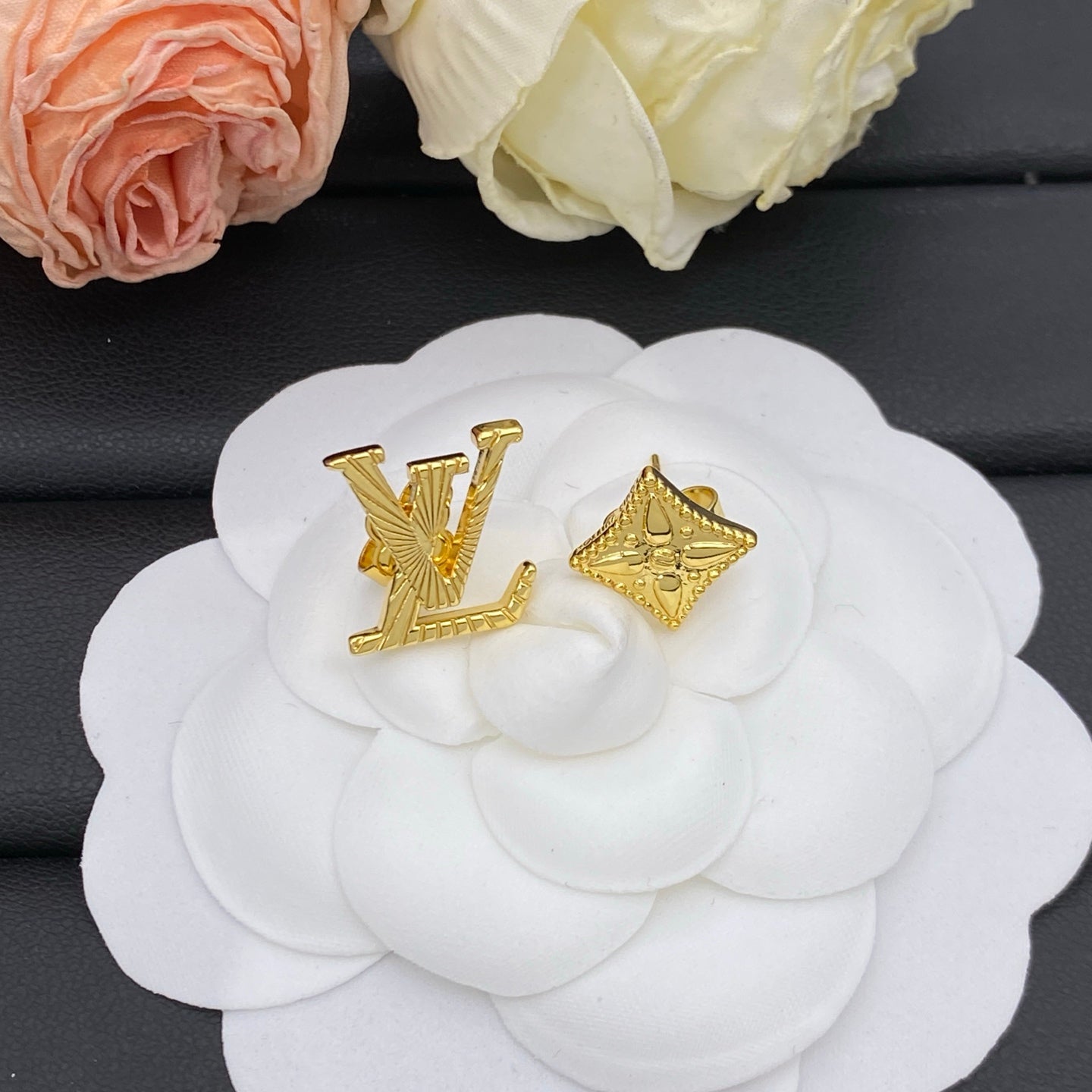 LOUIS VUITTON LV HERITAGE EARRINGS – Full Set - 1:1 HIGH END