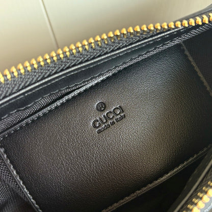 GUCCI SMALL GG EMBLEM SHOULDER - 1:1 HIGH END