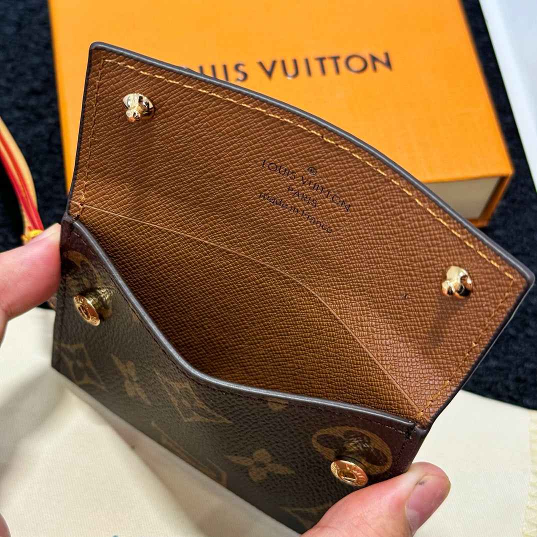 LOUIS VUITTON CARDHOLDER NECKLACE – Full Set  - 1:1 HIGH END
