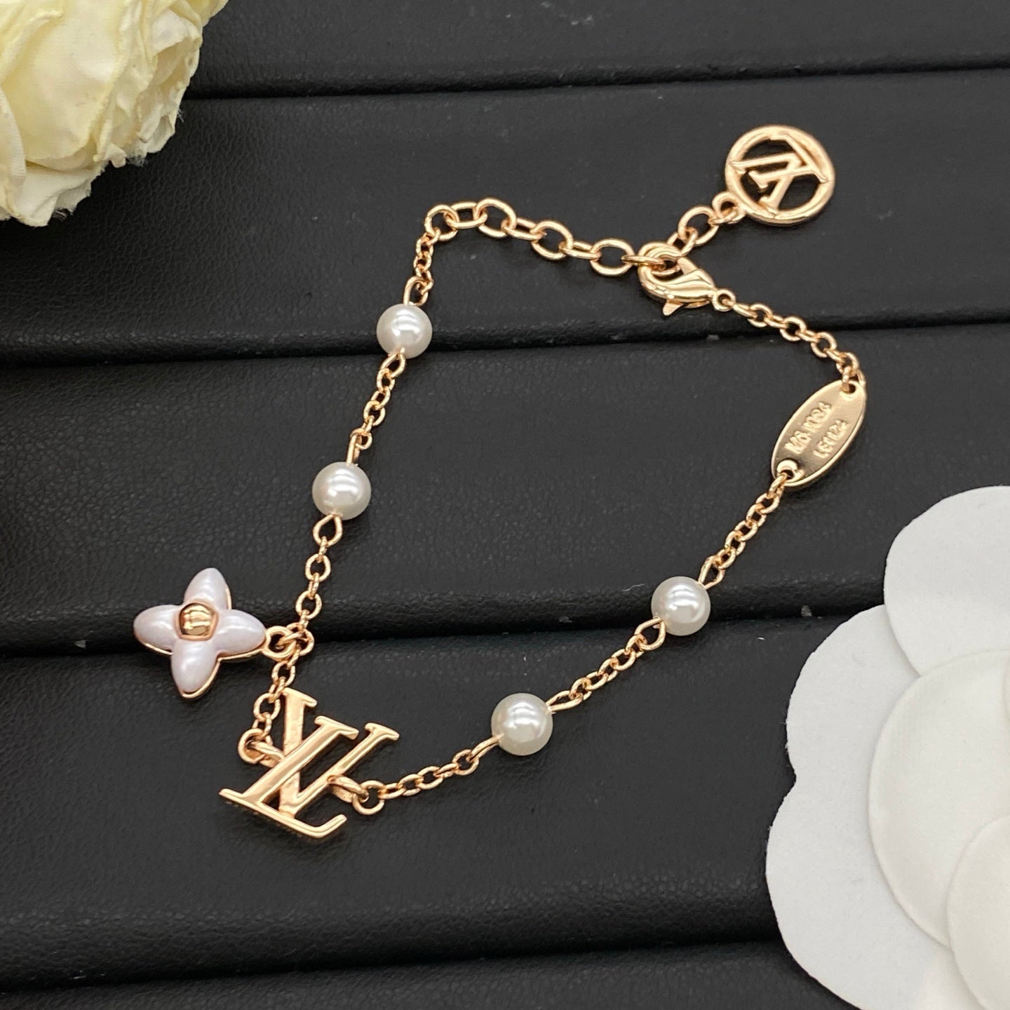 LOUIS VUITTON COLOR BLOSSOM PEARL NECKLACE & BRACELET SET – FULL SET – 1:1 HIGH END