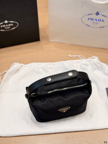 PRADA RE-EDITION NYLON MINI HANDBAG – FULL SET – 1:1 HIGH END
