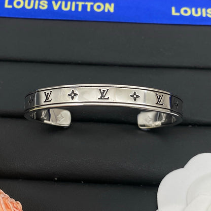 LOUIS VUITTON LV SPIKE – Full Set - 1:1 HIGH END