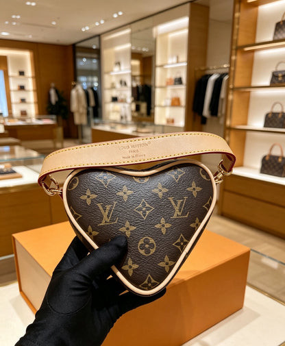 LOUIS VUITTON COEUR TESCHEN – Full Set  - 1:1 HIGH END