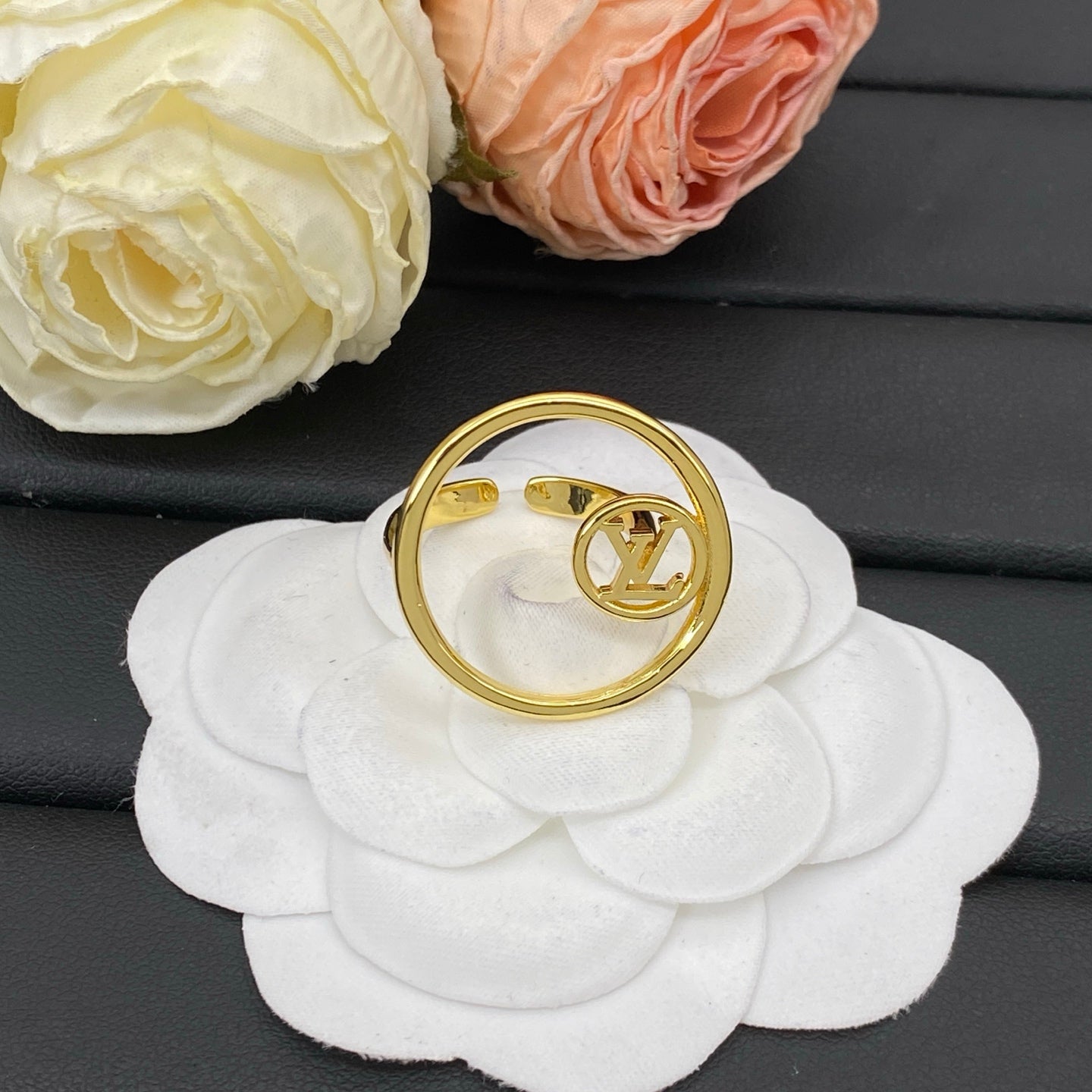 LOUIS VUITTON LV CIRCLE RING – FULL SET - 1:1 HIGH END
