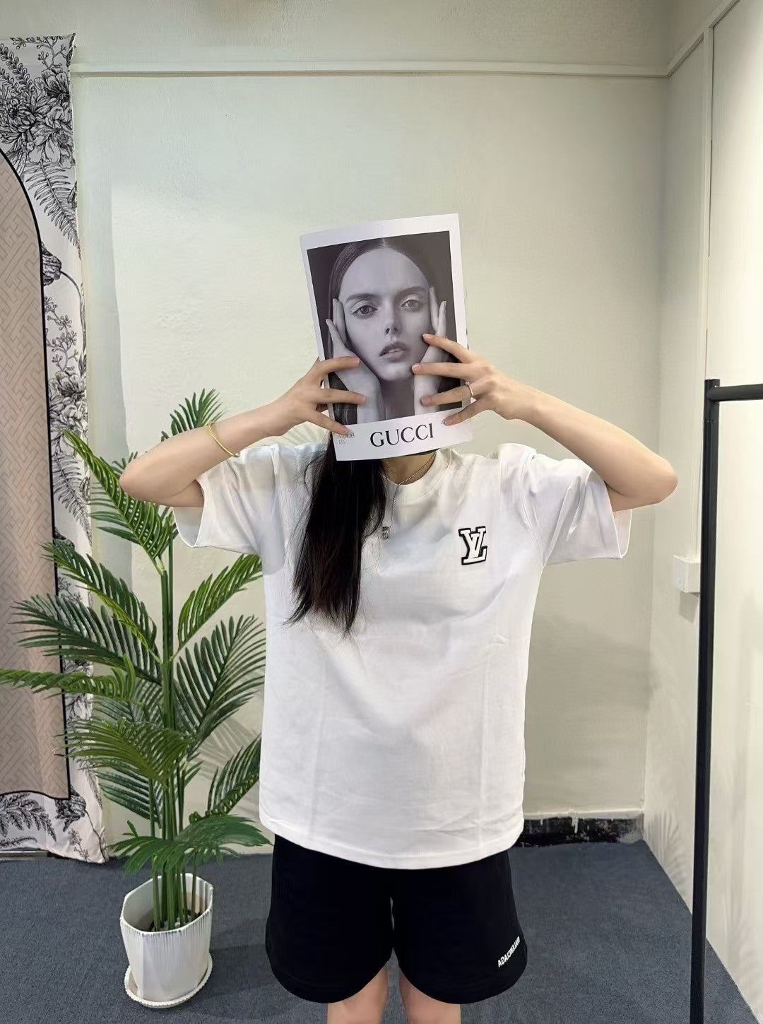 LOUIS VUITTON T-SHIRT - SUPER CLONE