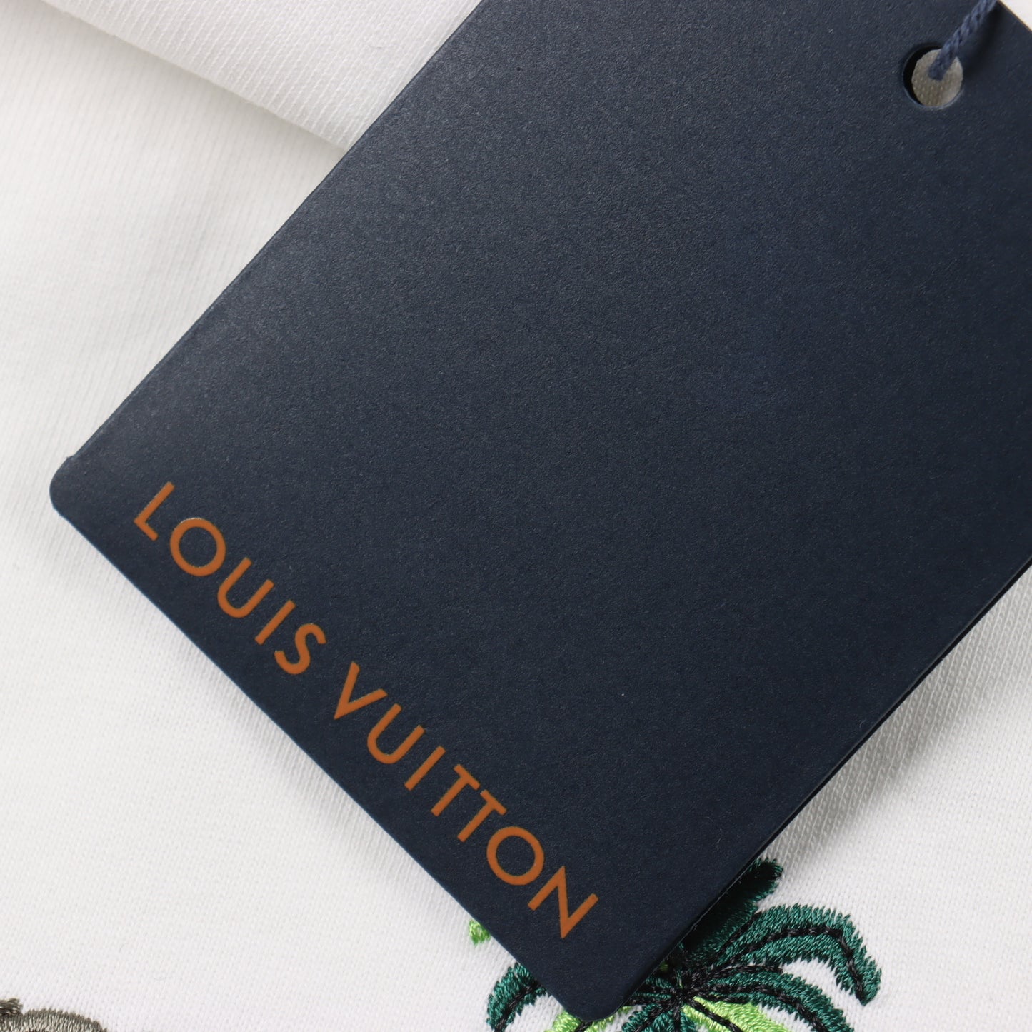LOUIS VUITTON T-SHIRT - SUPER CLONE