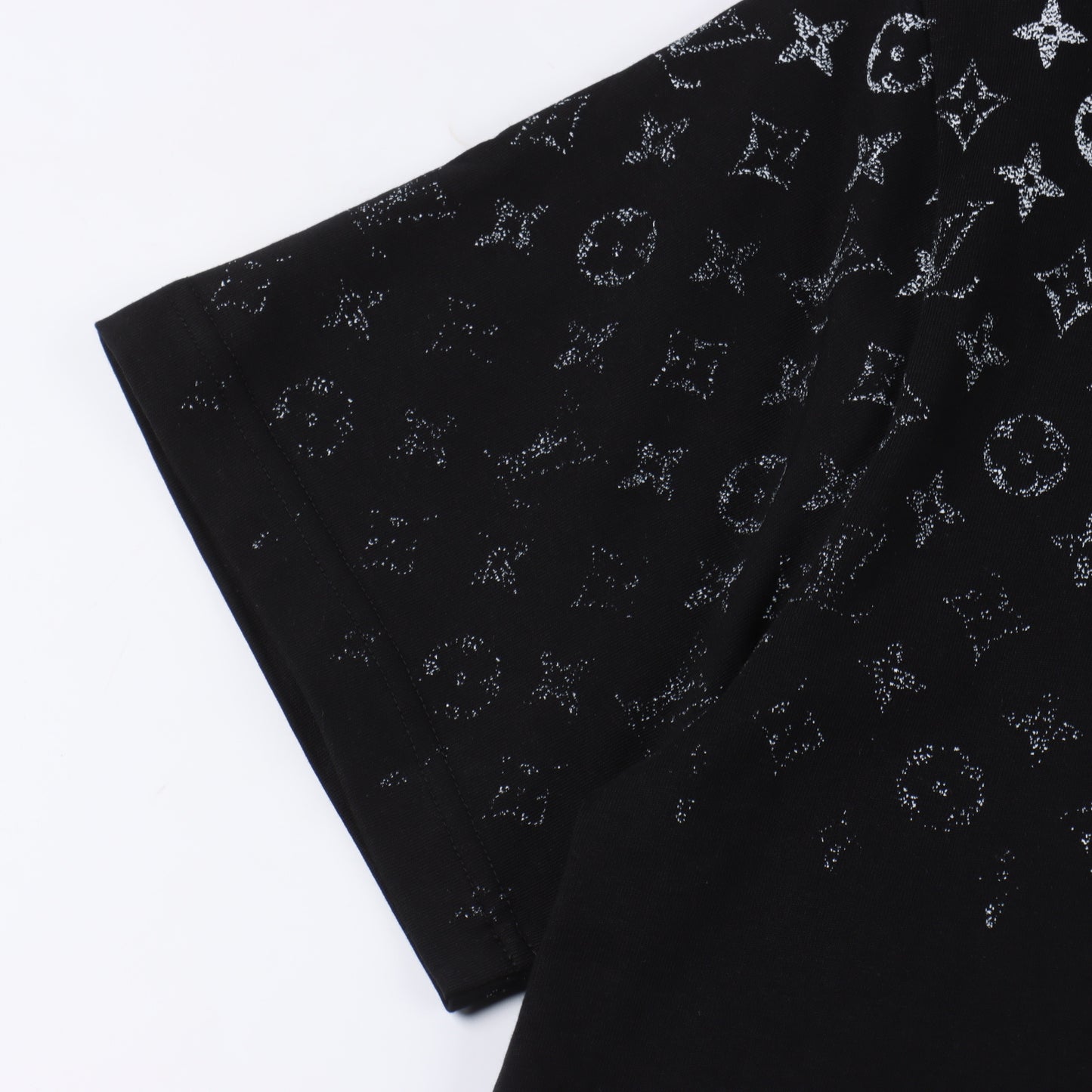 LOUIS VUITTON T-SHIRT - SUPER CLONE