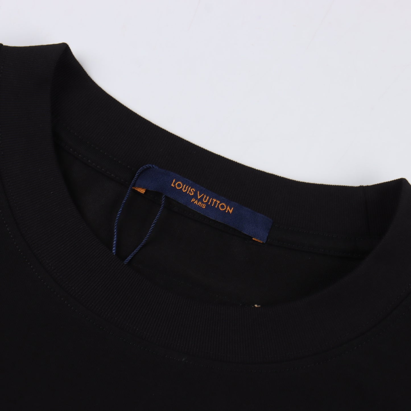LOUIS VUITTON T-SHIRT - SUPER CLONE