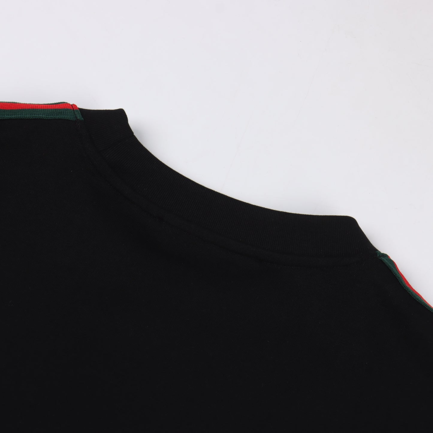 GUCCI T-SHIRT - SUPER CLONE