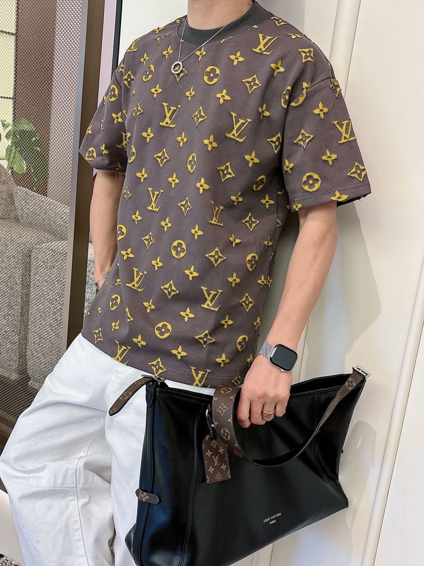 LOUIS VUITTON T-SHIRT - SUPER CLONE