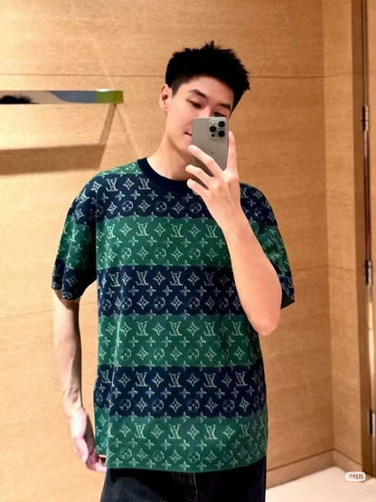 LOUIS VUITTON T-SHIRT - SUPER CLONE