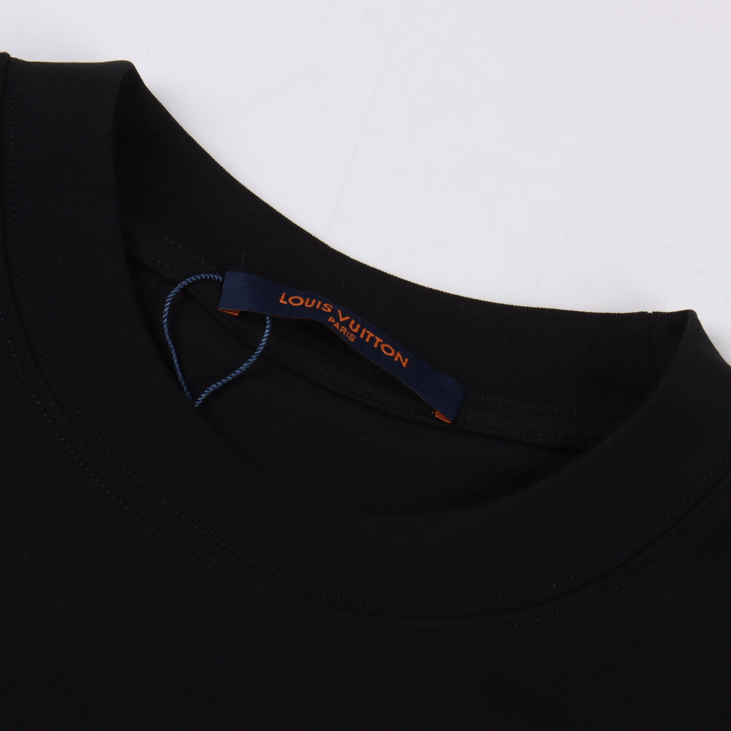 LOUIS VUITTON T-SHIRT - SUPER CLONE