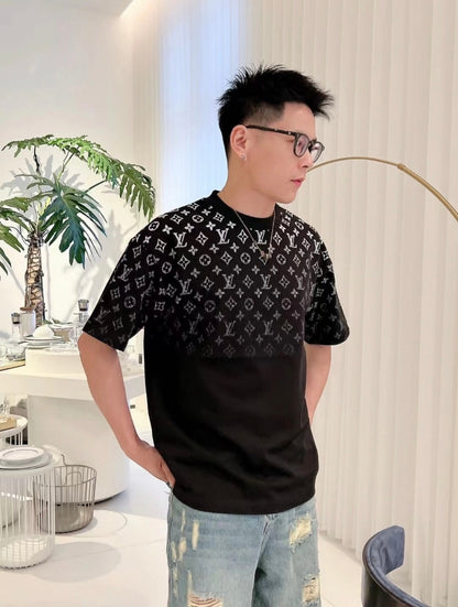 LOUIS VUITTON T-SHIRT - SUPER CLONE