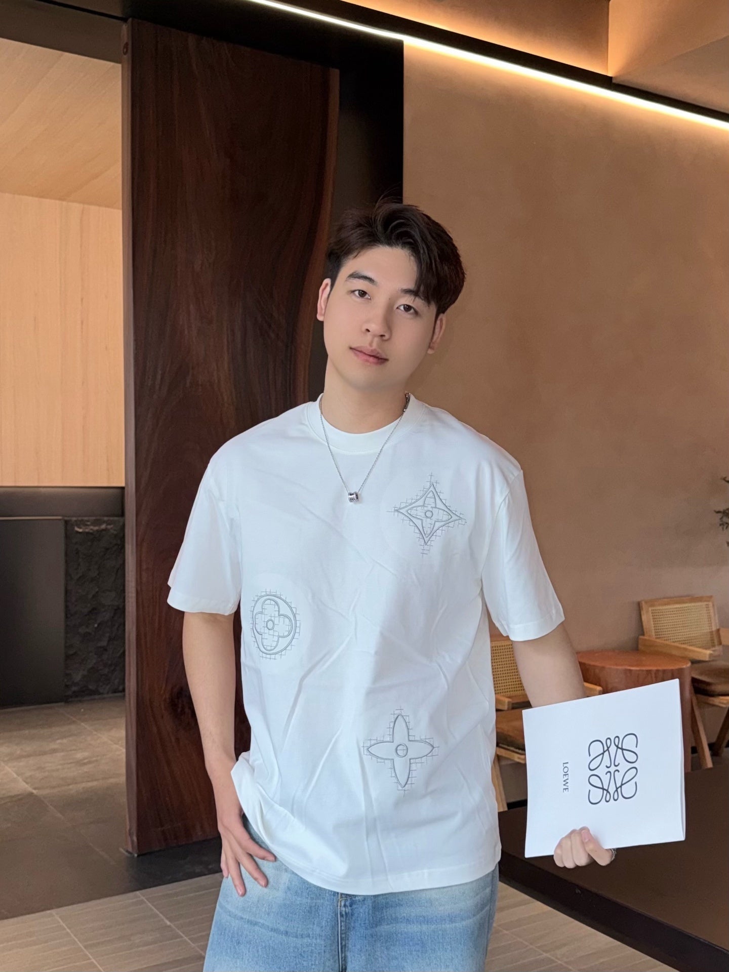 LOUIS VUITTON T-SHIRT - SUPER CLONE