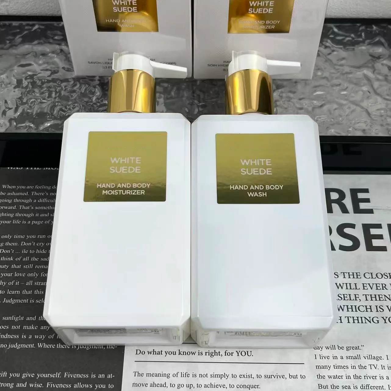 TOM FORD SHOWER GEL/LOTION BODY - 240ML - HIGH QUALITY 1:1
