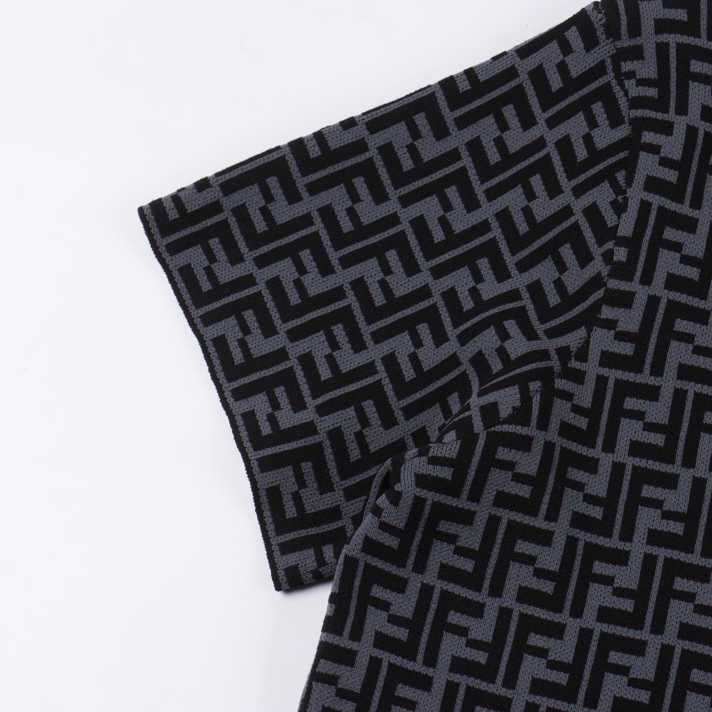 FENDI T-SHIRT - SUPER CLONE