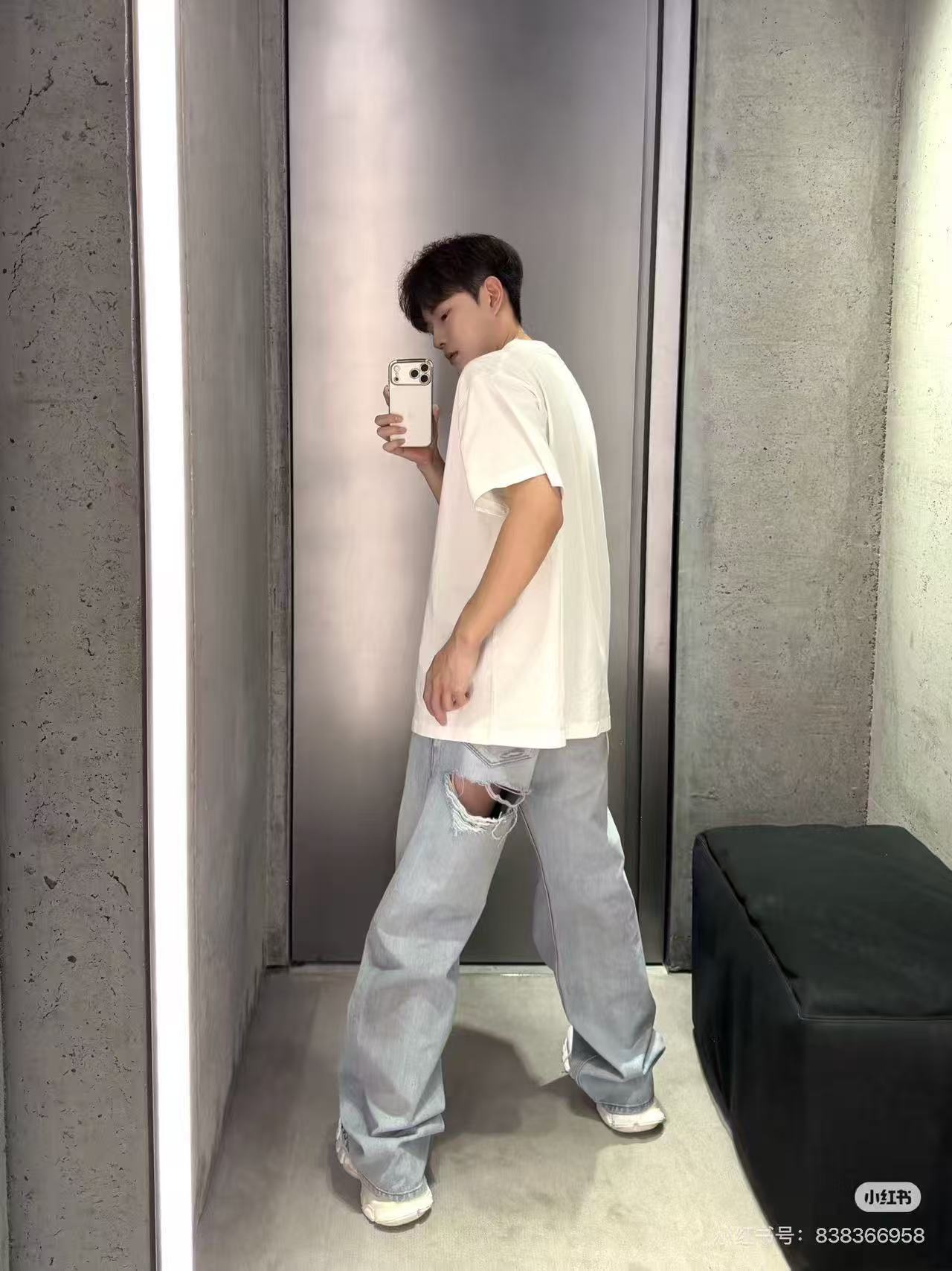 BALENCIAGA T-SHIRT - SUPER CLONE