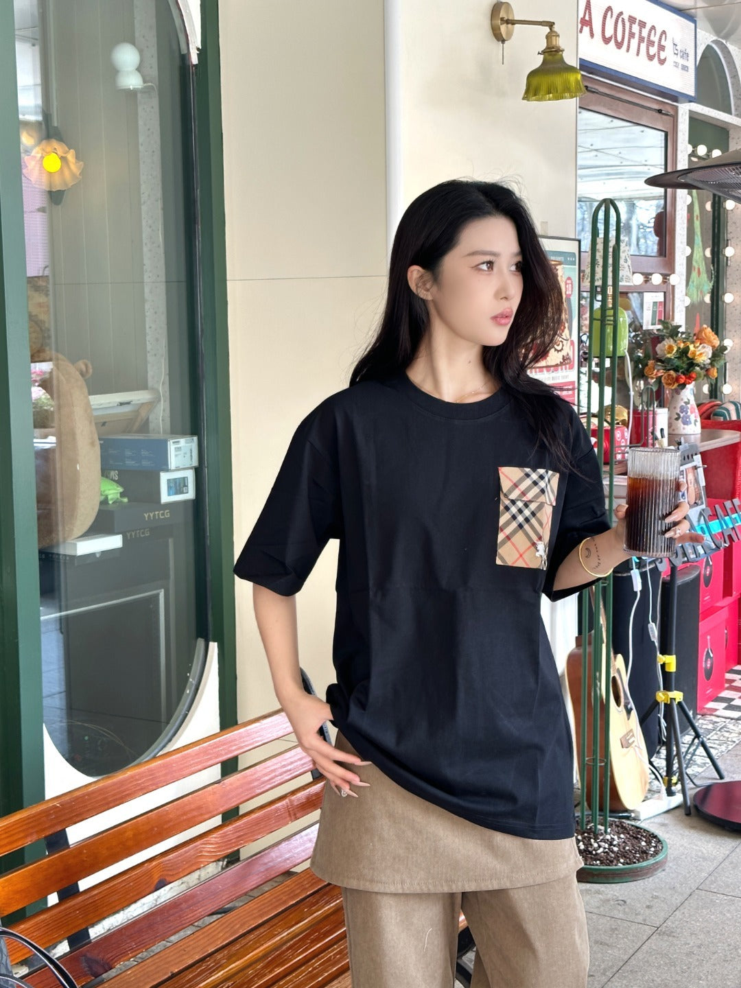 BURBERRY T-SHIRT - SUPER CLONE
