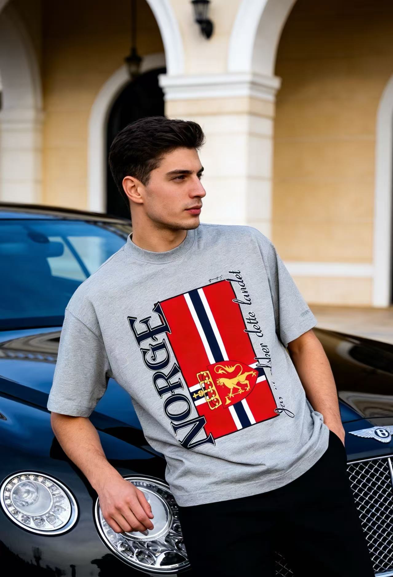 VETEMENTS T-SHIRT - SUPER CLONE