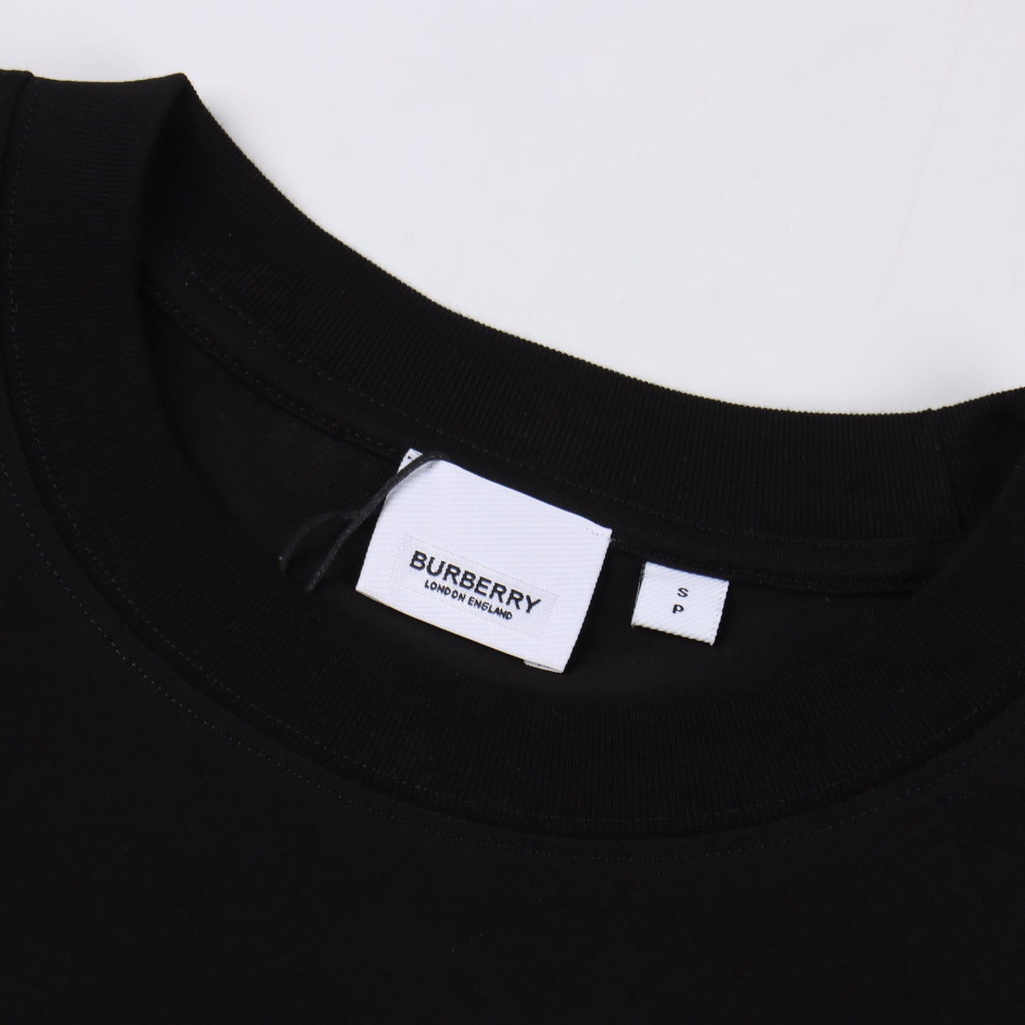 BURBERRY T-SHIRT - SUPER CLONE