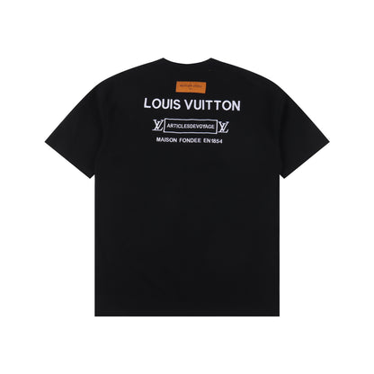 LOUIS VUITTON T-SHIRT - SUPER CLONE