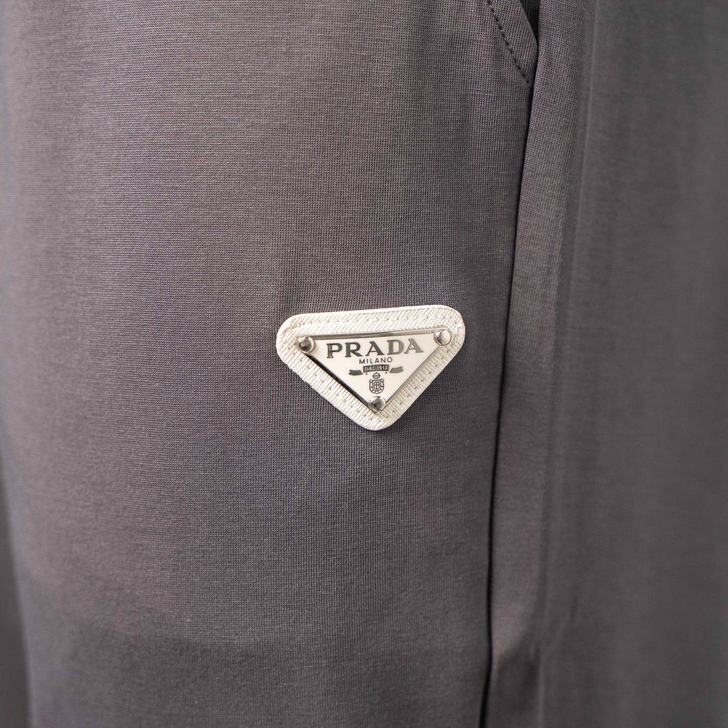 PRADA 2025SS INVERTED TRIANGLE CONTRAST POCKET TRACK PANTS – 1:1 HIGH END