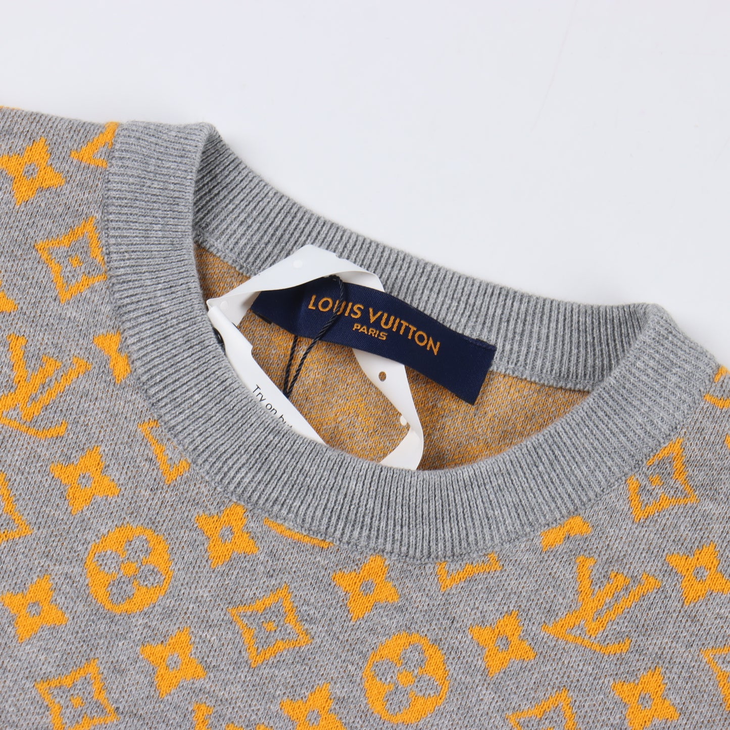 LOUIS VUITTON T-SHIRT - SUPER CLONE