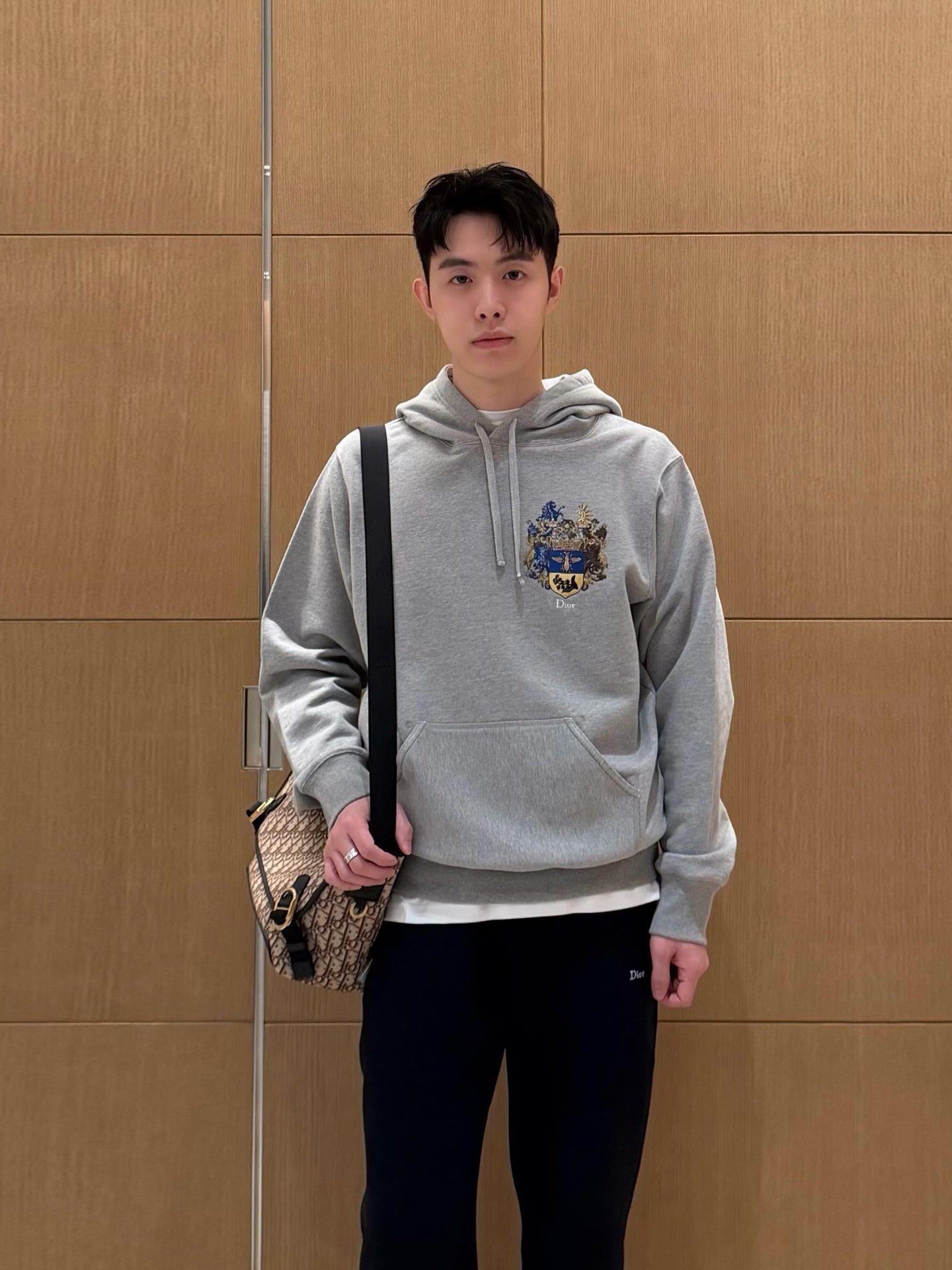 DIOR EMBROIDERED CREST HOODIE – 1:1 HIGH END