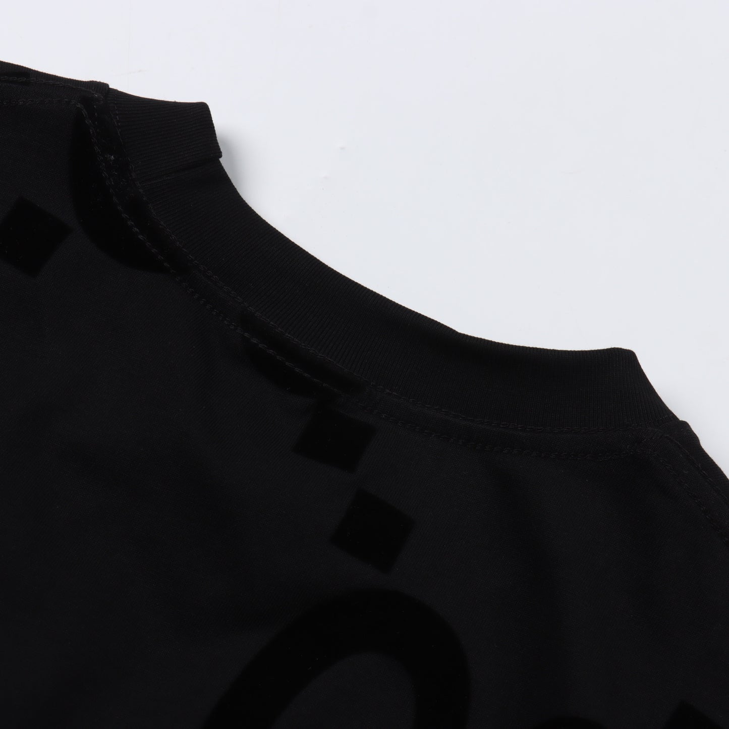 GUCCI T-SHIRT - SUPER CLONE