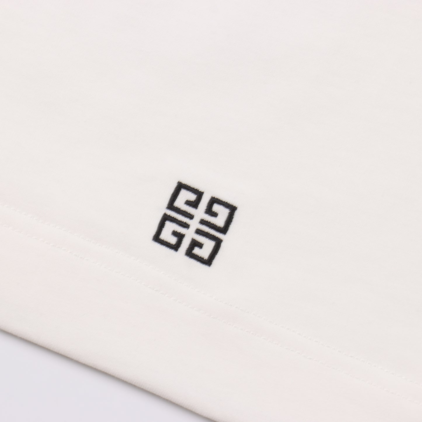 GIVENCHY T-SHIRT - SUPER CLONE