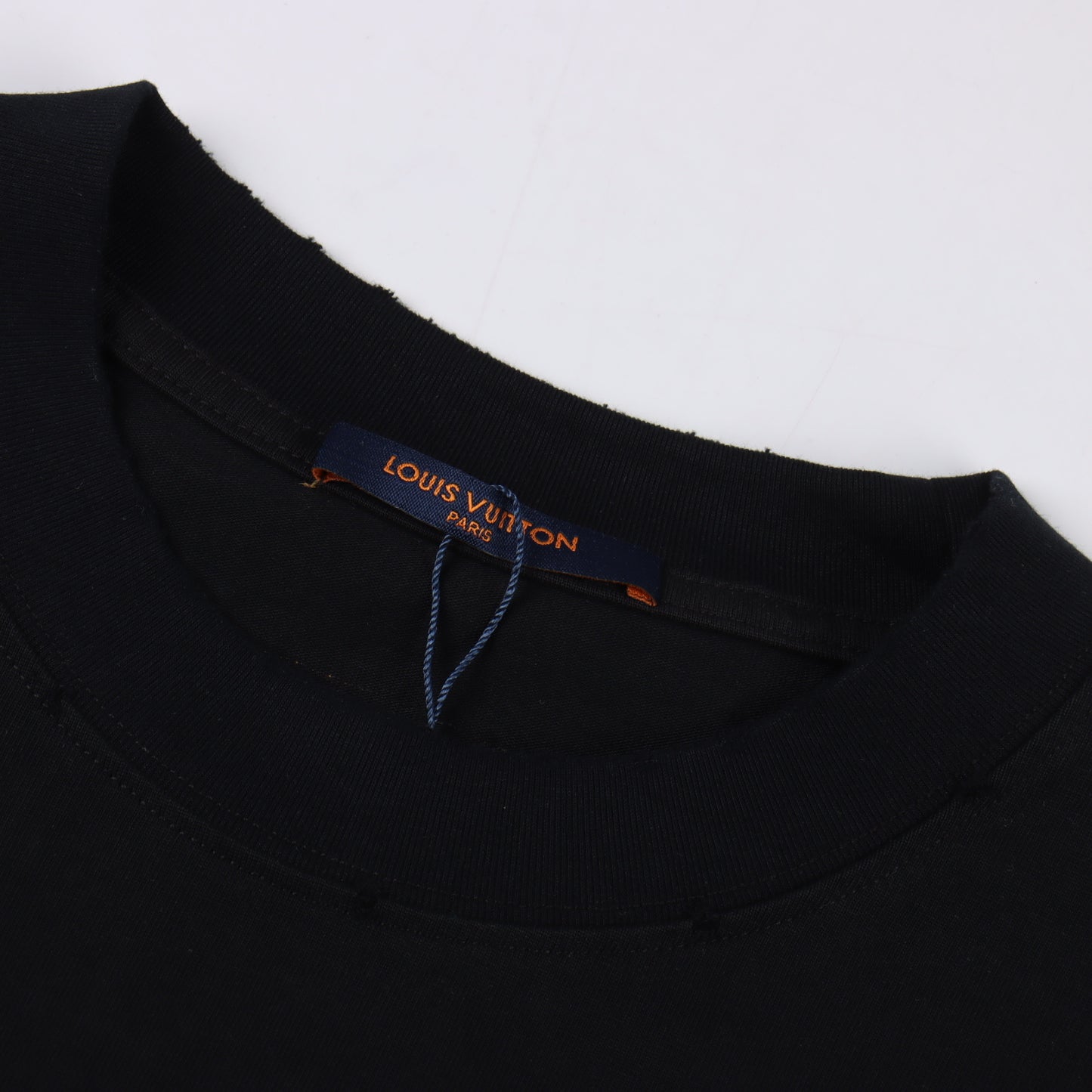 LOUIS VUITTON T-SHIRT - SUPER CLONE