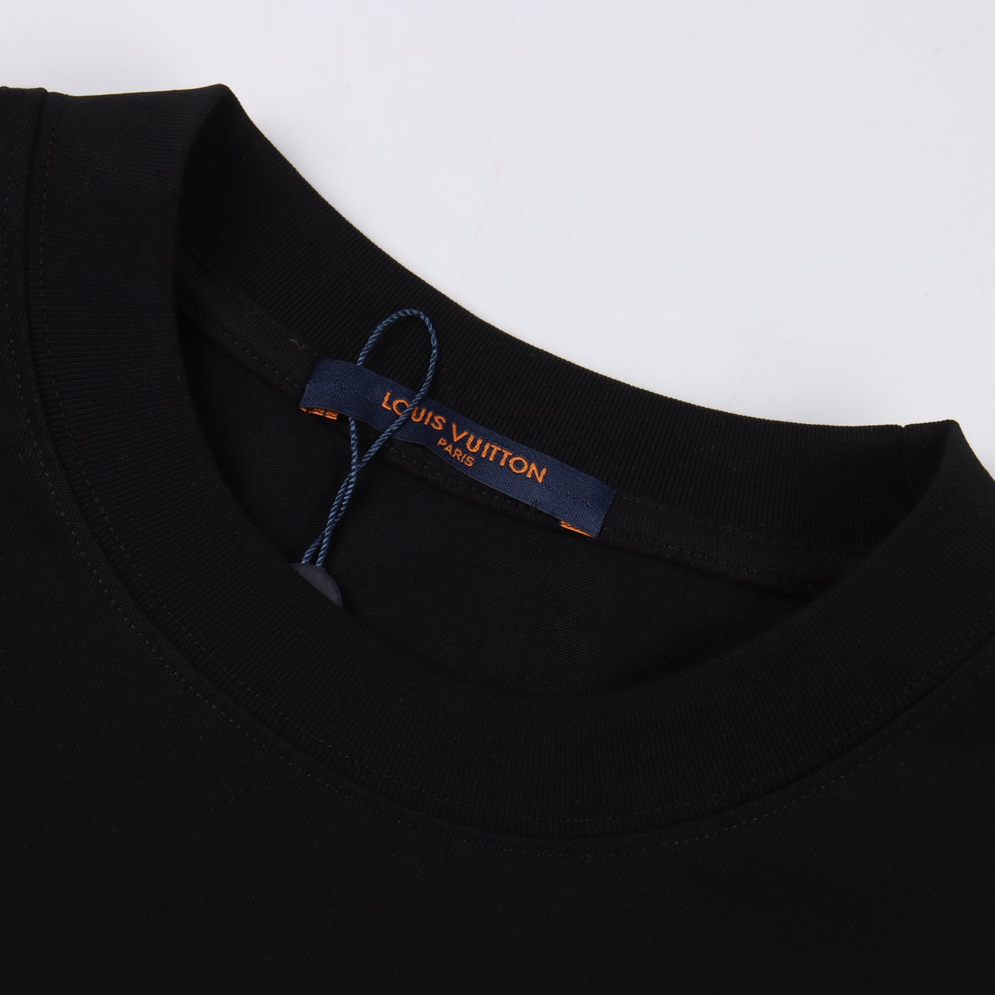 LOUIS VUITTON T-SHIRT - SUPER CLONE