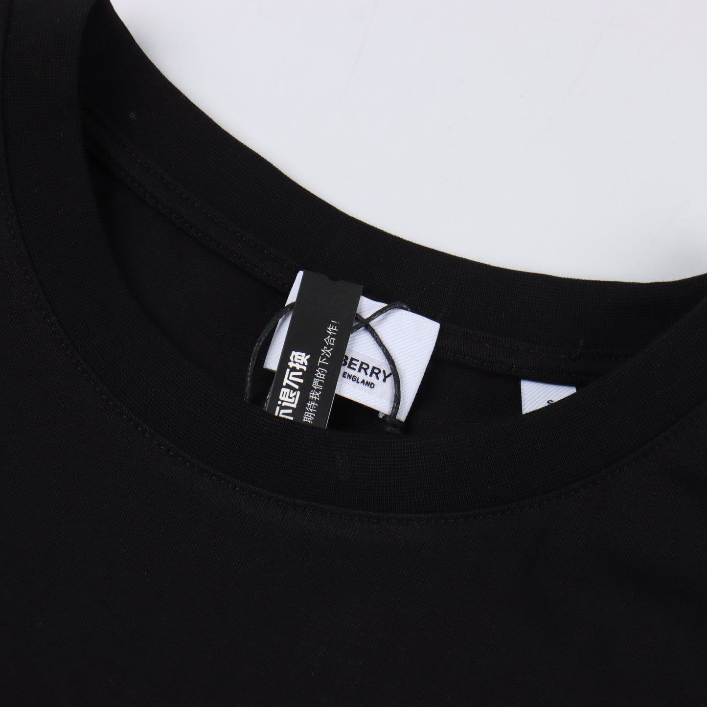 BURBERRY T-SHIRT - SUPER CLONE