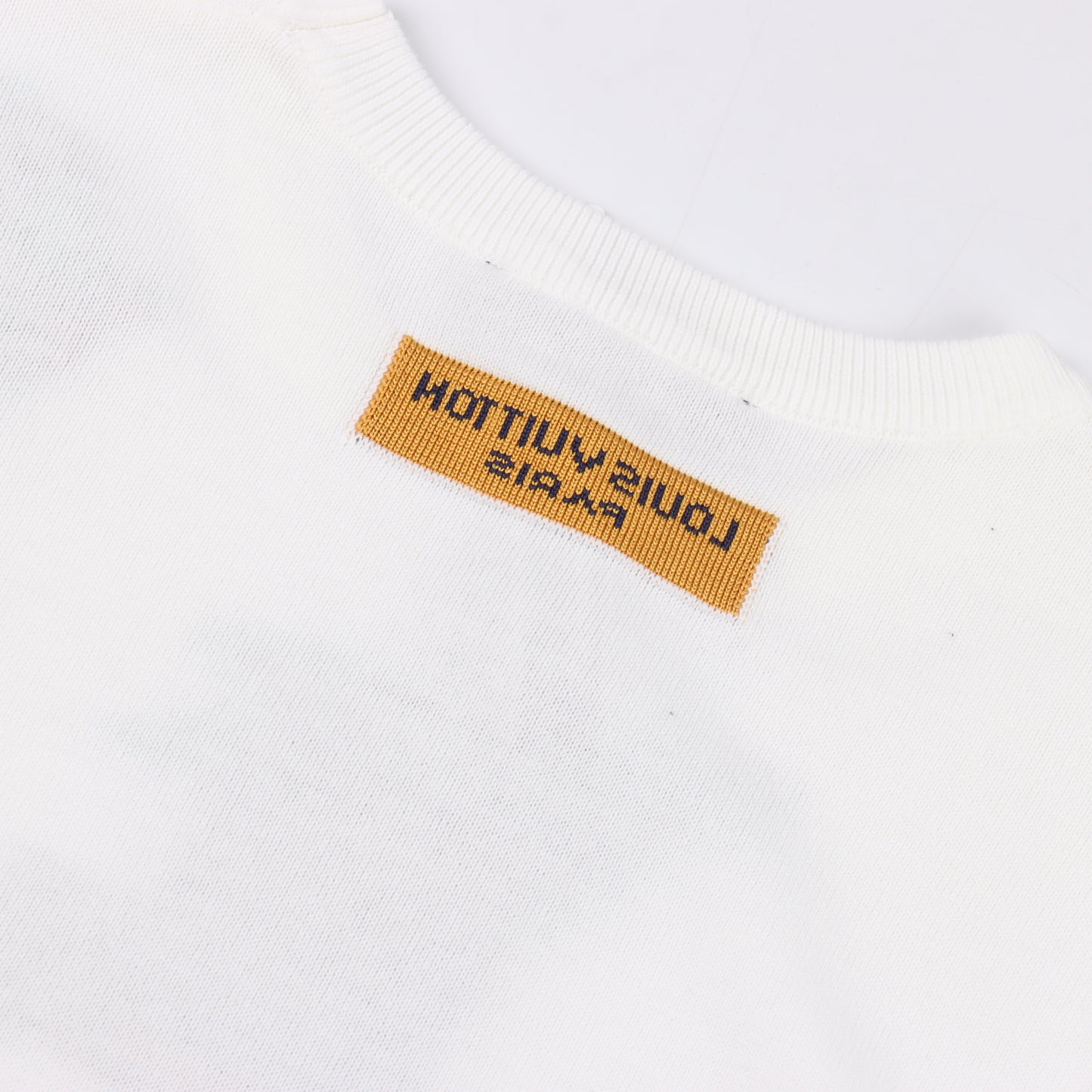 LOUIS VUITTON T-SHIRT - SUPER CLONE