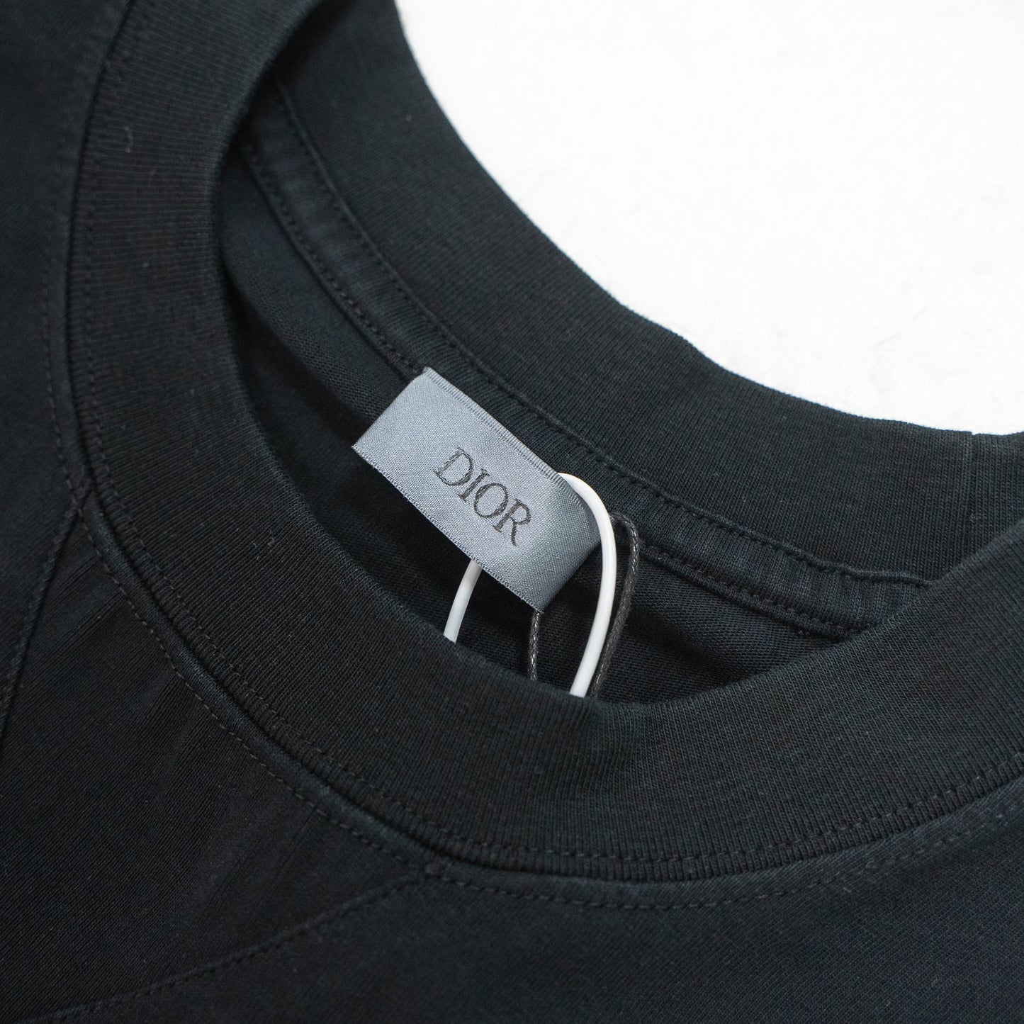 DIOR GRADIENT GRAFFITI EMBROIDERY T-SHIRT– 1:1 HIGH END